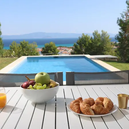 Paradisio - Pool, Sea View, 4bdrms,bbq Hanioti