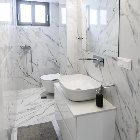 וילה Paradisio - Pool, Sea View, 4bdrms,bbq