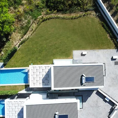 Paradisio - Pool, Sea View, 4bdrms,bbq