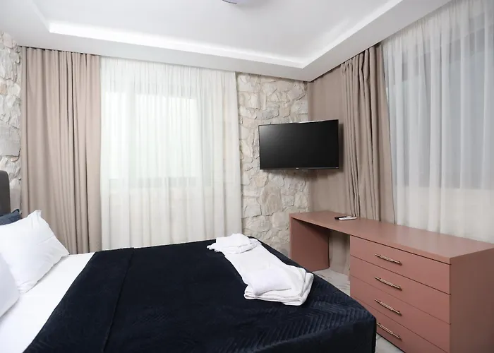 Vila Paradisio - Pool, Sea View, 4bdrms,bbq